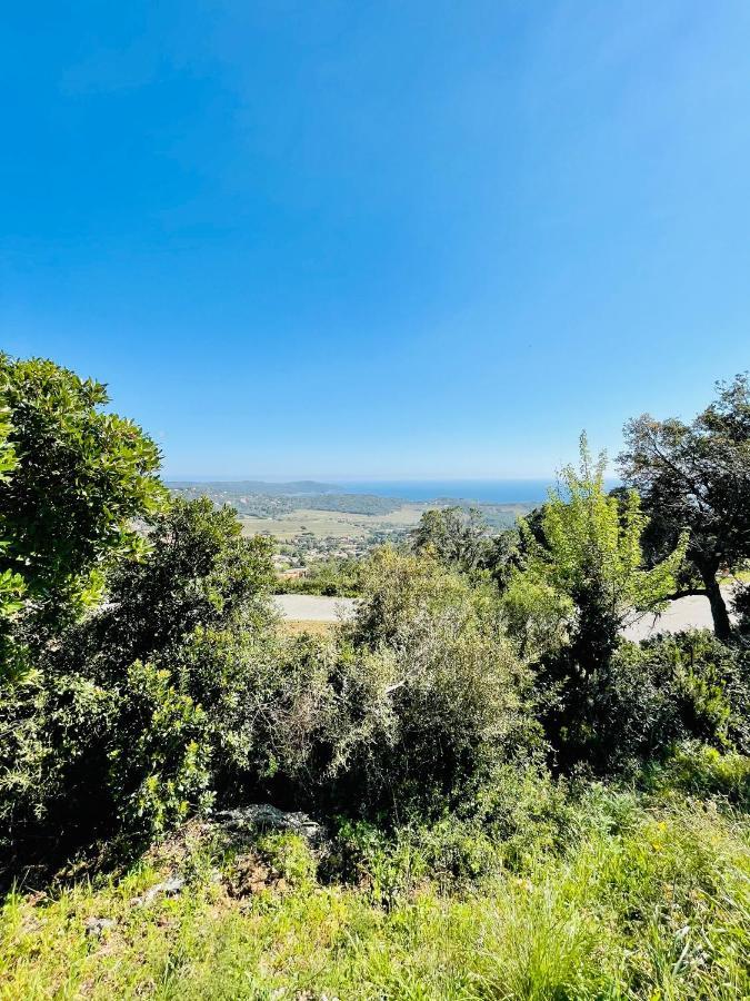 Superbe T2 Avec Vue Mer Et Piscine La Croix-Valmer Exterior foto